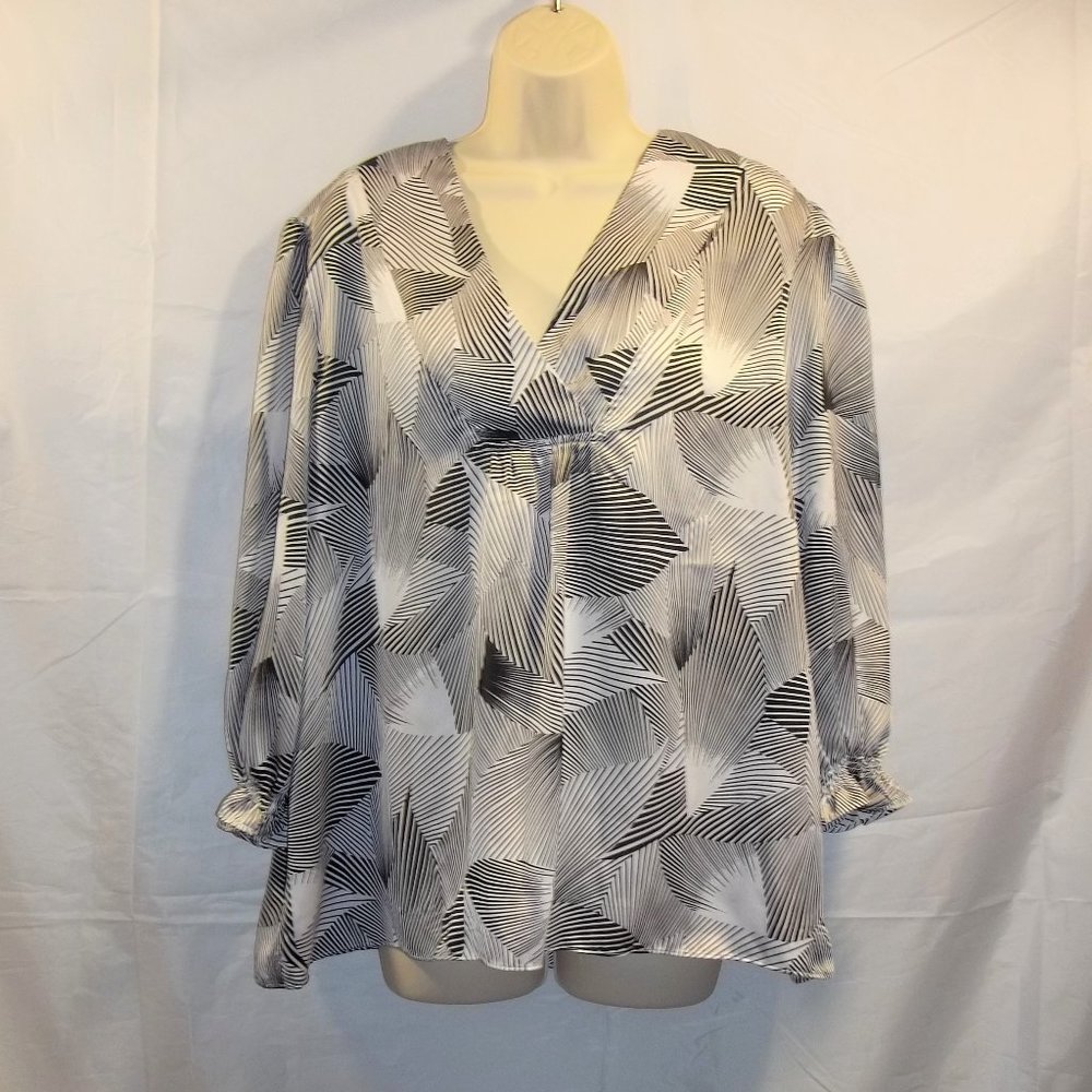 Covington Womens Top Blouse Size XL V-Neck 3/4 Sleeve Geometric Black White Gray